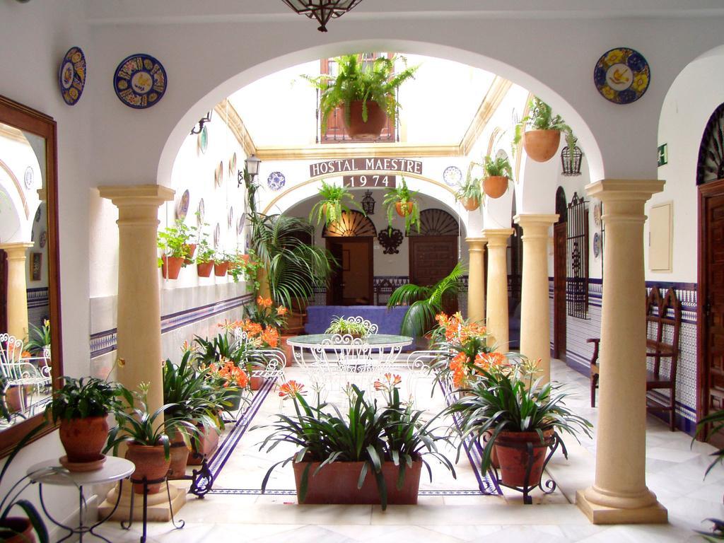 Hostal Maestre Hotel Cordoba Exterior photo